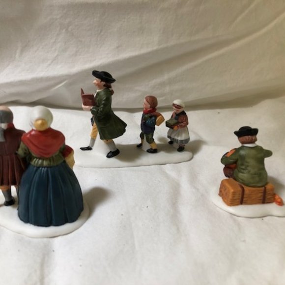 Dept 56 Dickens' Village Sleepy Hollow Characters - Picture 4 of 5